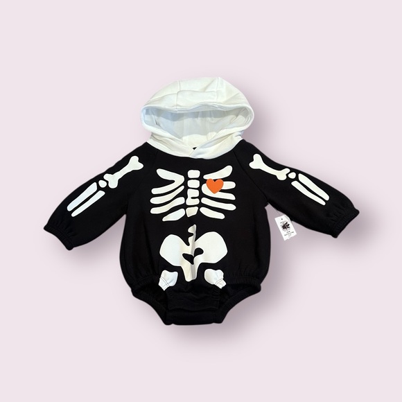 Old Navy Other - NWT Old Navy Baby Skeleton Halloween Onesie with Hood Size 3-6 Months